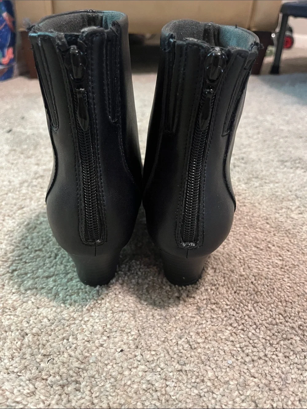 Clarks minimal black